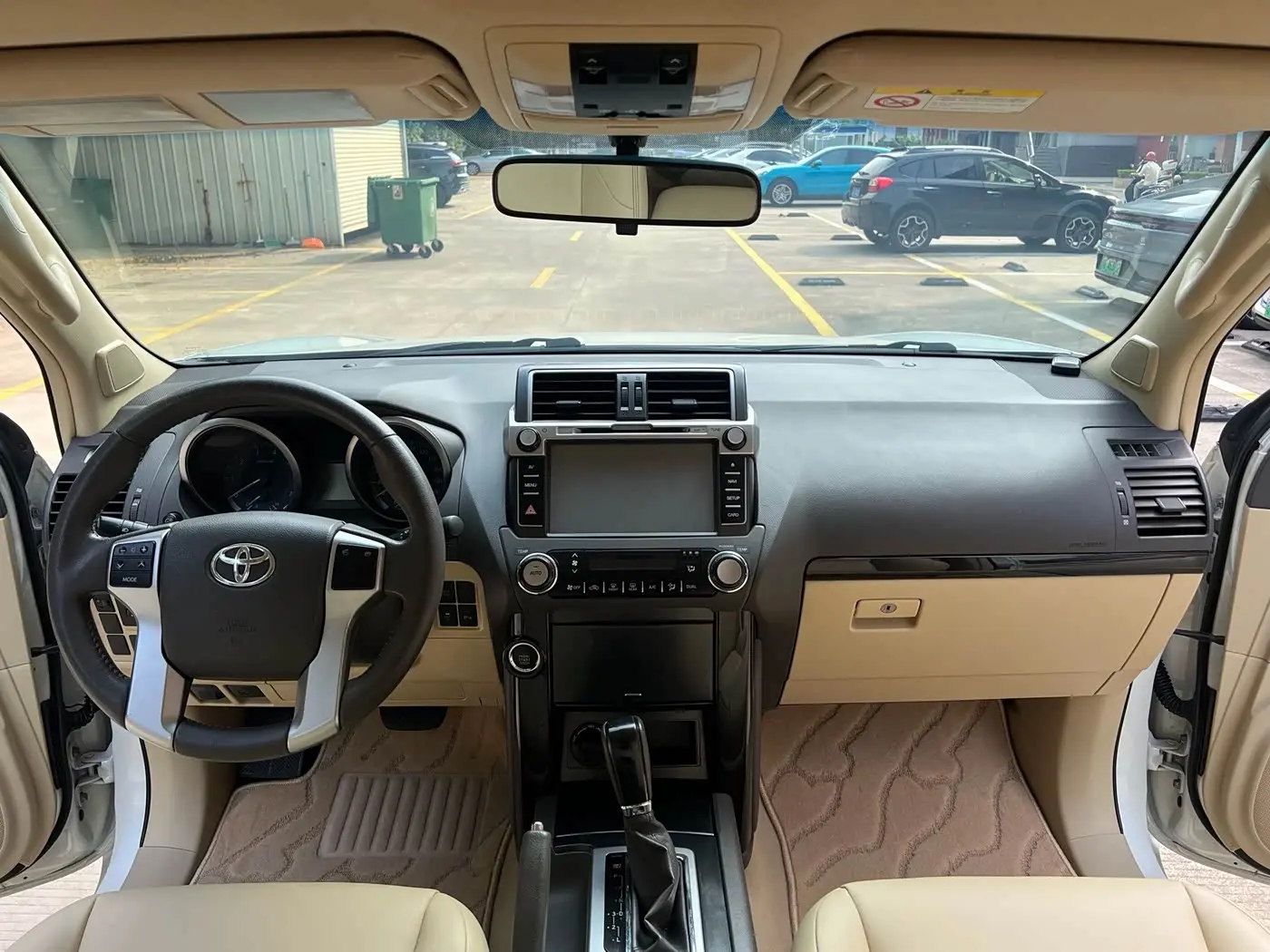 Toyota Prado 2014 — Photo 5/18