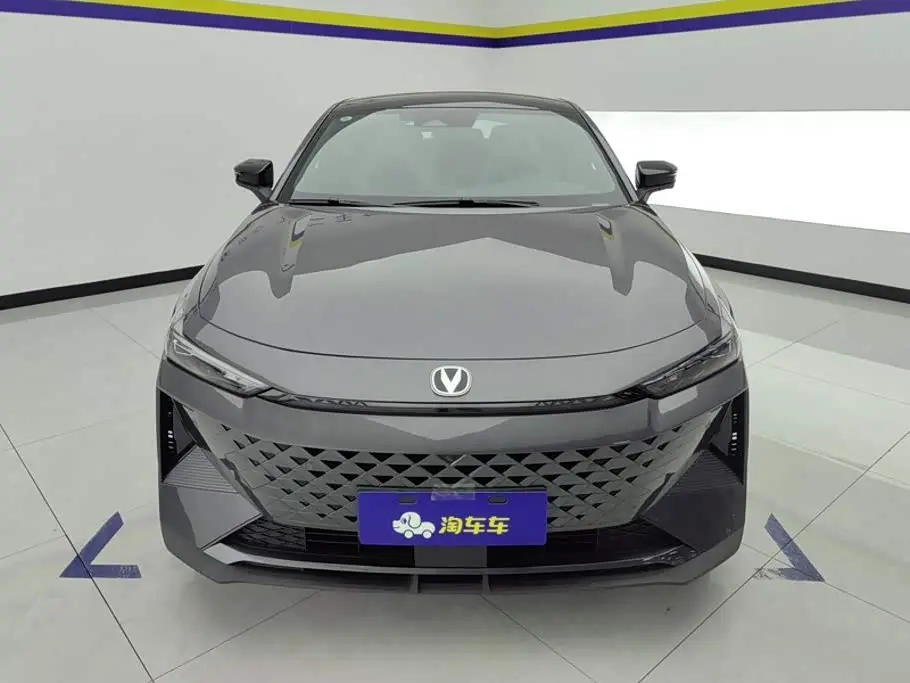 Changan UNI-V iDD 2024 — Şəkil 2/16