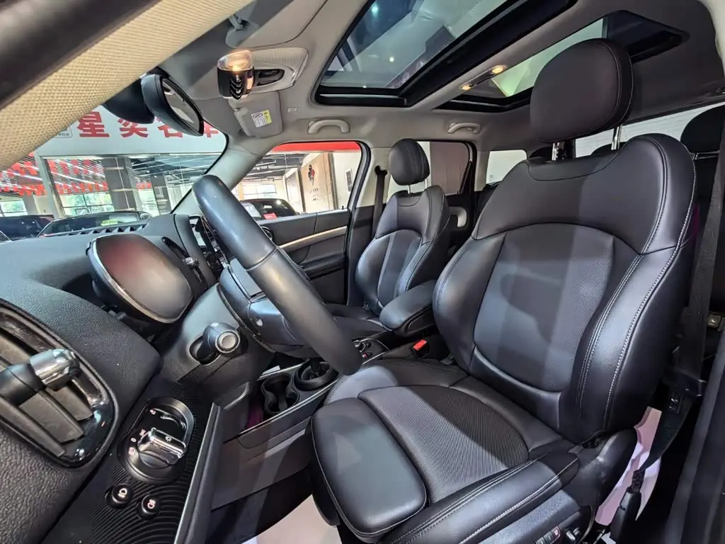 MINI COUNTRYMAN 2021 — Photo 13/20