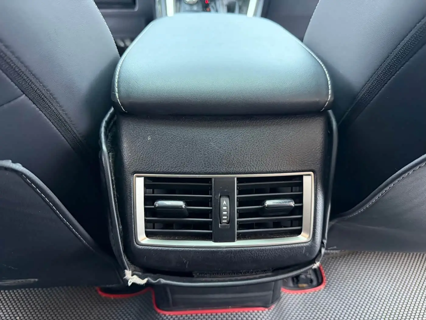 Lexus NX 2020 — Photo 15/19