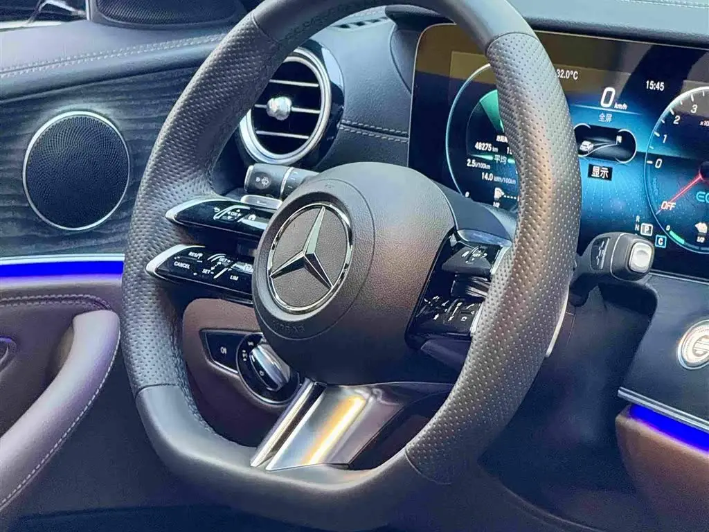 Mercedes-Benz E-Class New Energy 2022 — Фото 14/16