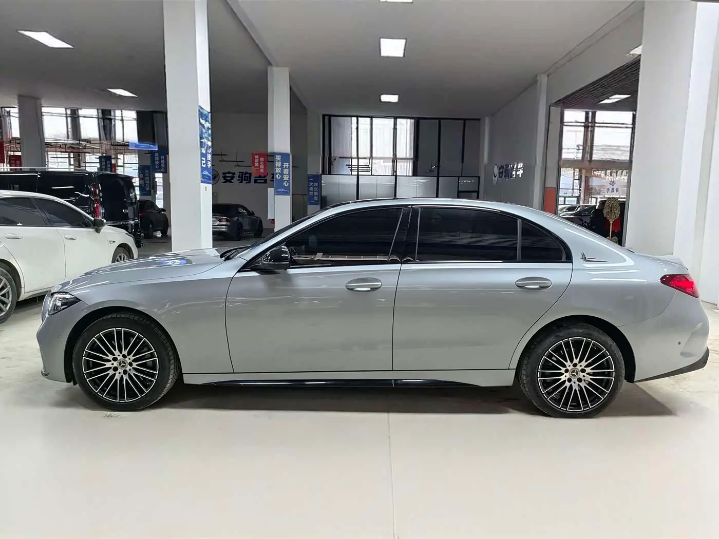 Mercedes-Benz C-Class 2023 — Фото 7/19