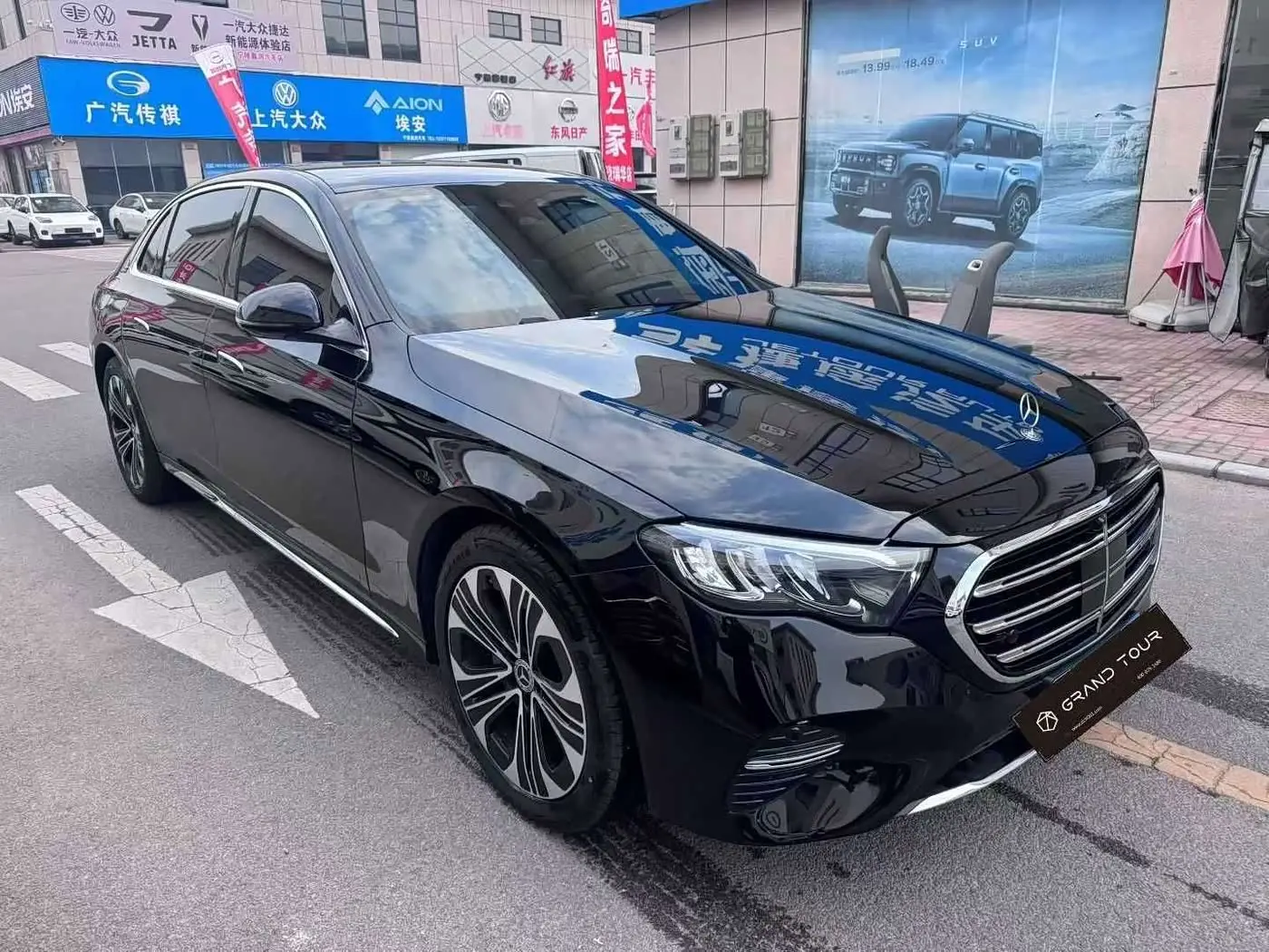 Mercedes-Benz E-Class 2025 — Photo 2/7