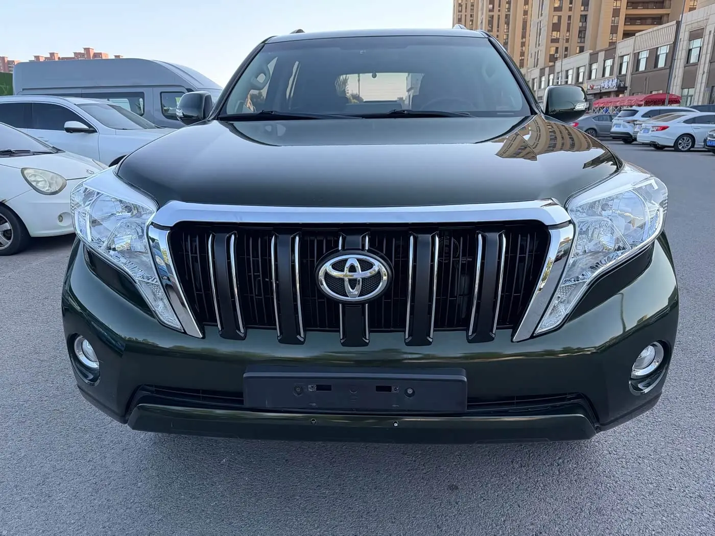 Toyota Prado 2017 — Photo 2/20