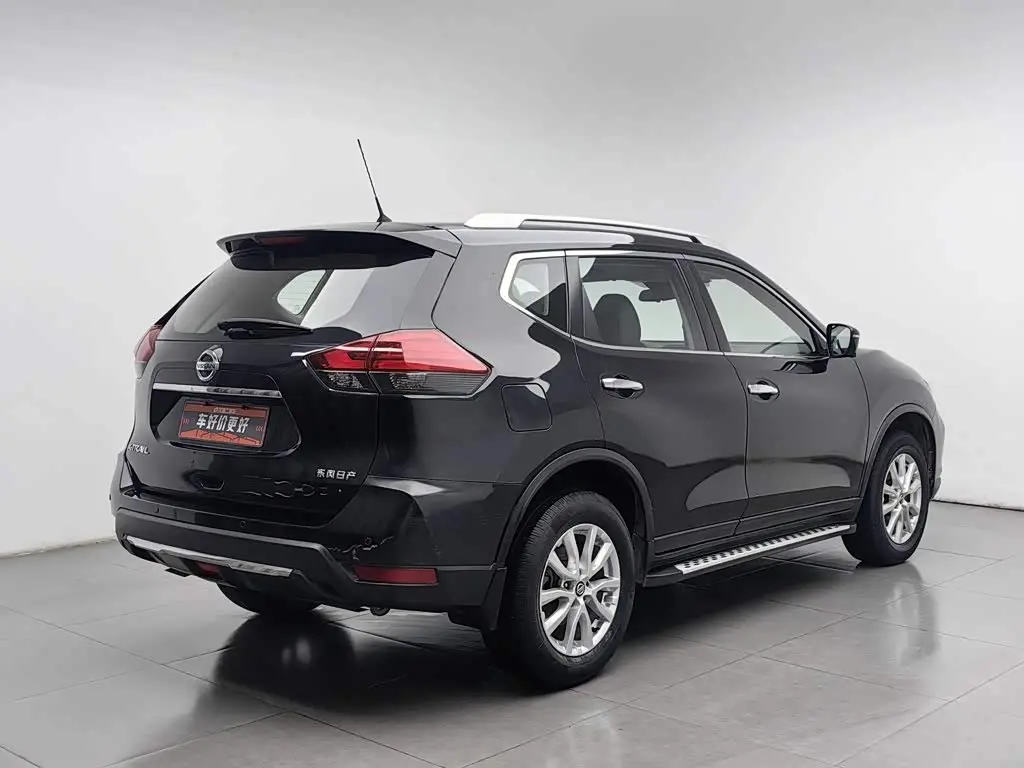 Nissan X-Trail 2021 — Photo 2/20
