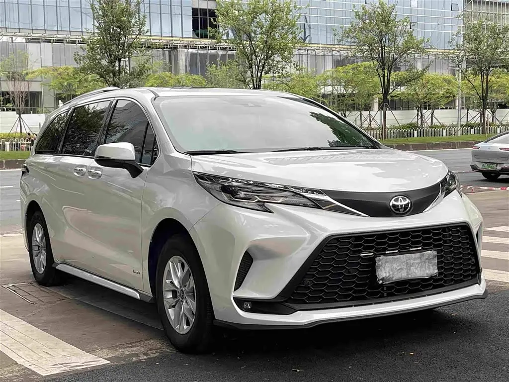 Toyota Granvia 2025 — Фото 3/20