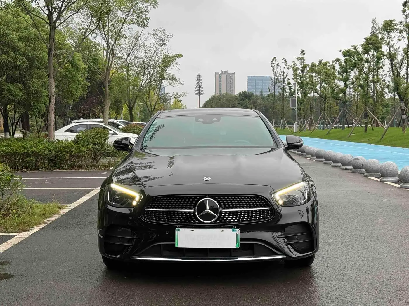 Mercedes-Benz E-Class New Energy 2023 — Photo 1/10