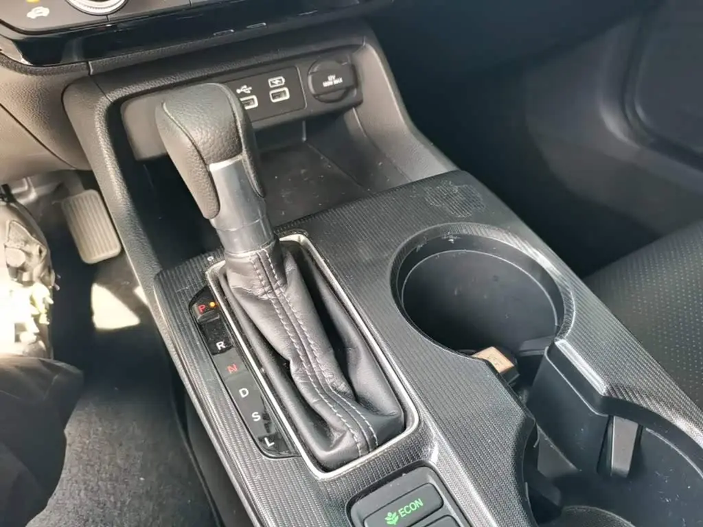 Honda Civic 2024 — Photo 14/20