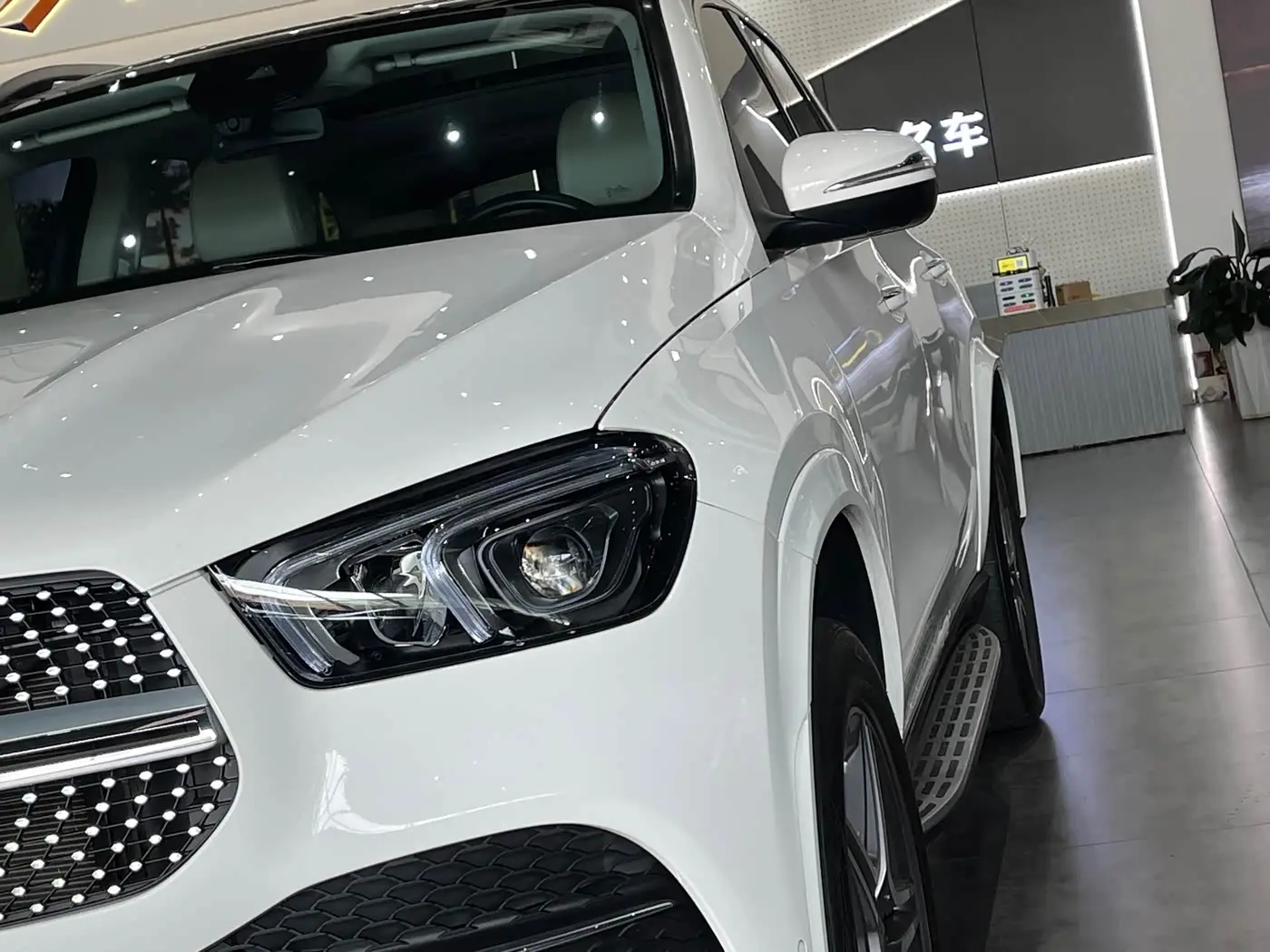 Mercedes-Benz GLE 2022 — Photo 4/19