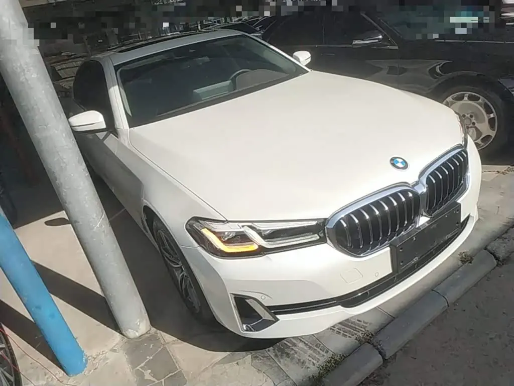 BMW 5 Series 2023 — Photo 3/19