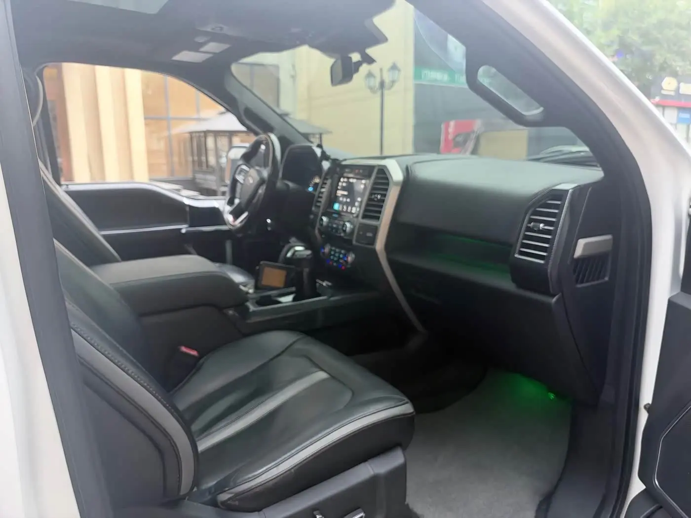 Ford F-150 Raptor 2019 — Фото 5/10
