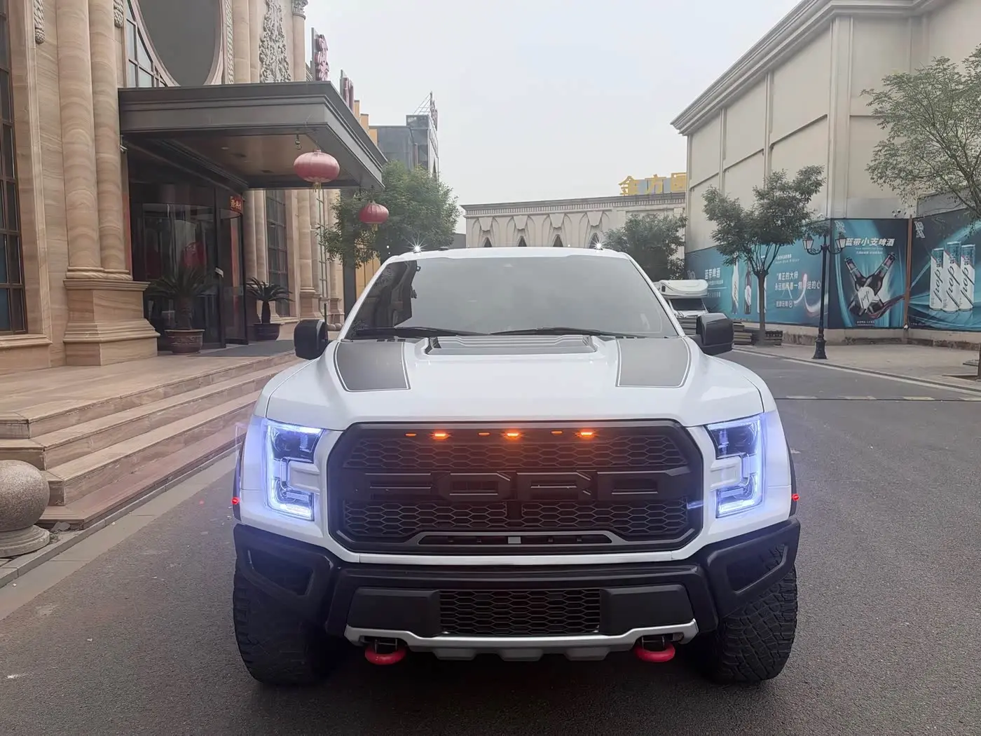 Ford F-150 Raptor 2019 — Фото 2/10