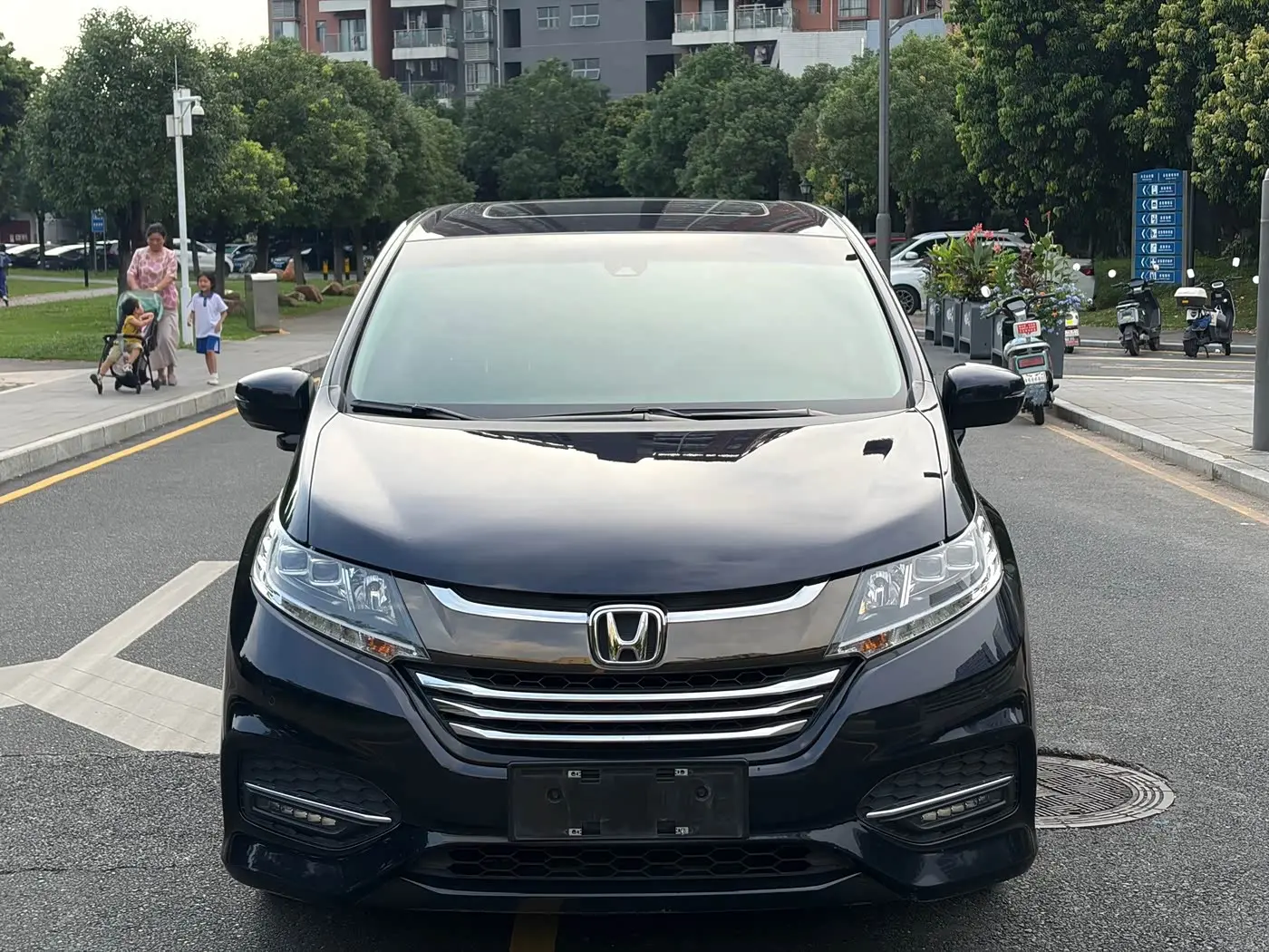 Honda Odyssey 2018 — Şəkil 2/20