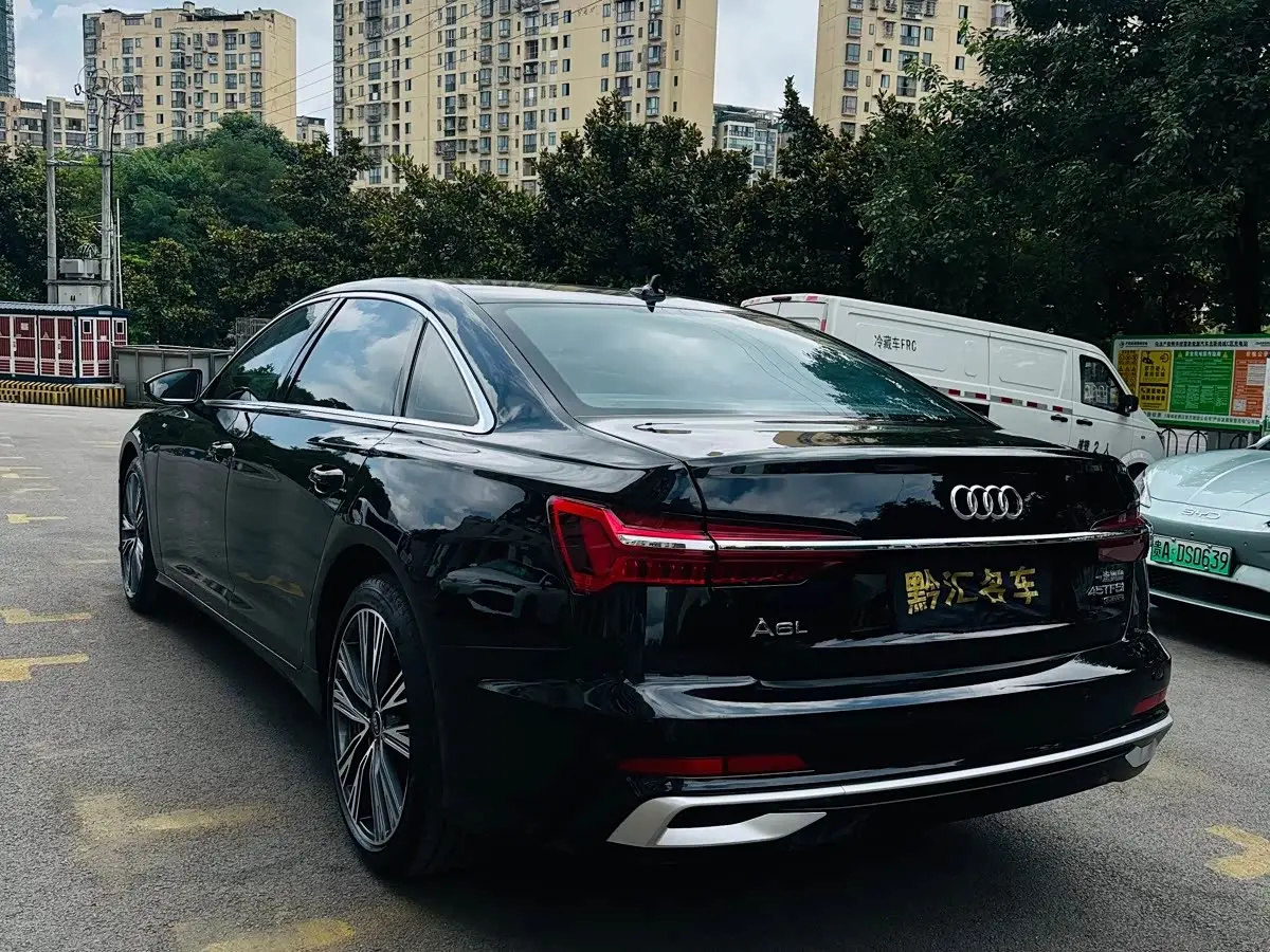 Audi A6L 2025 — Photo 5/10