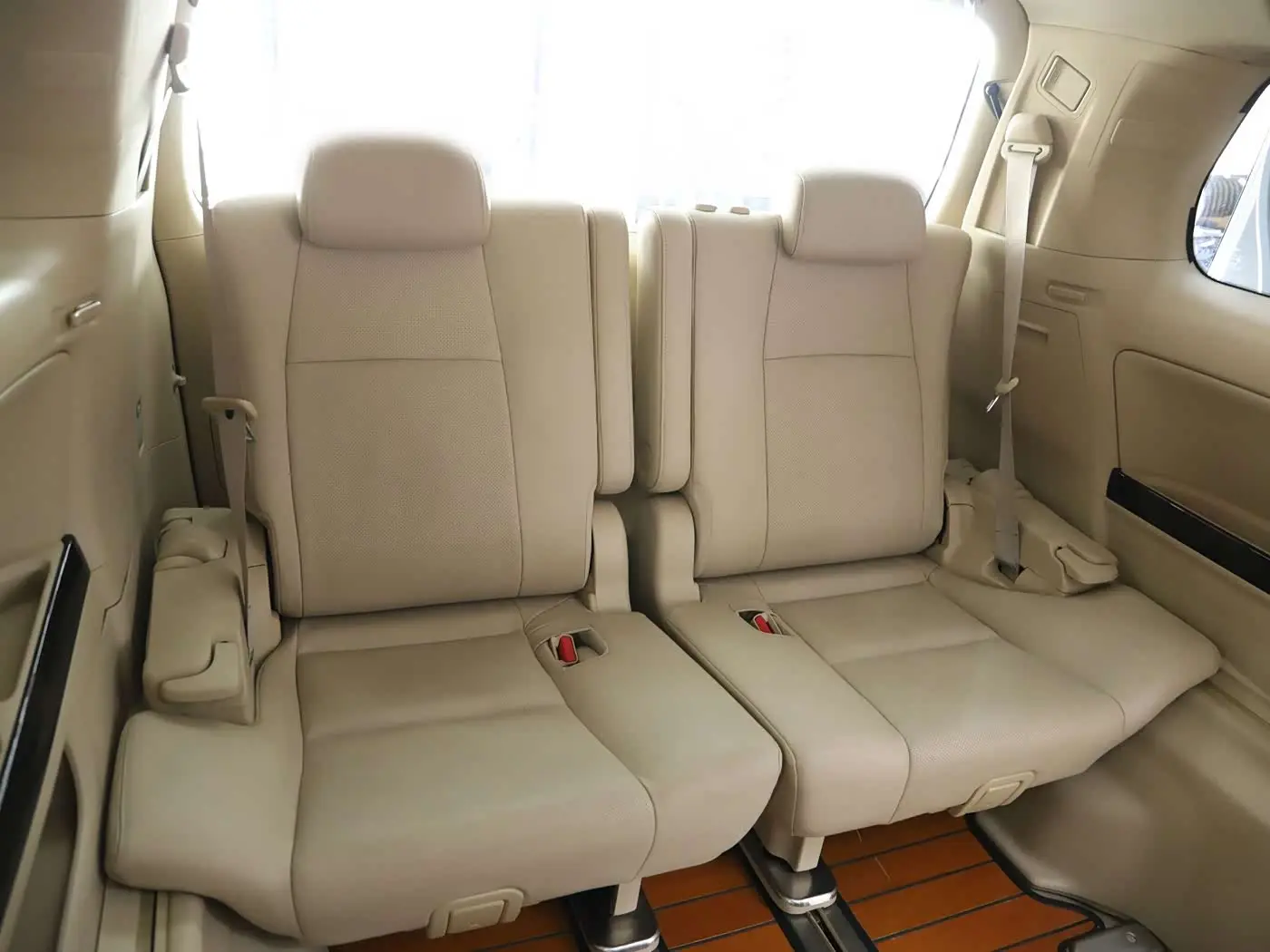 Toyota Alphard 2014 — Photo 9/20