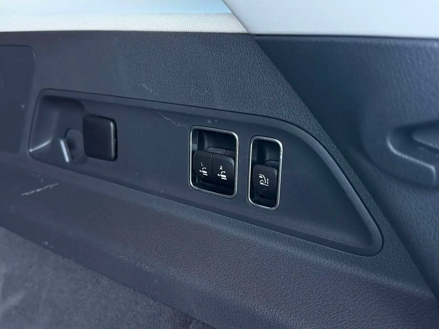 Mercedes-Benz GLE 2020 — Фото 15/20