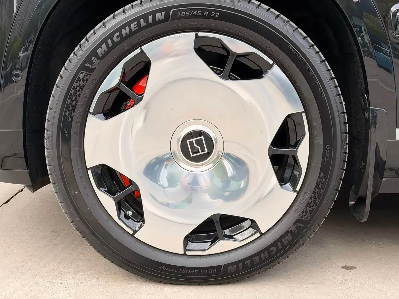 ZEEKR 9X 2026 — Photo 12/16
