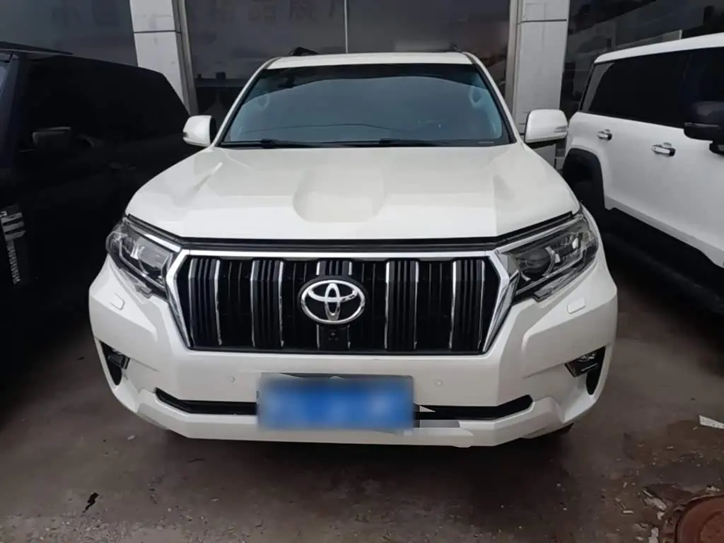 Toyota Prado 2019 — Photo 3/20