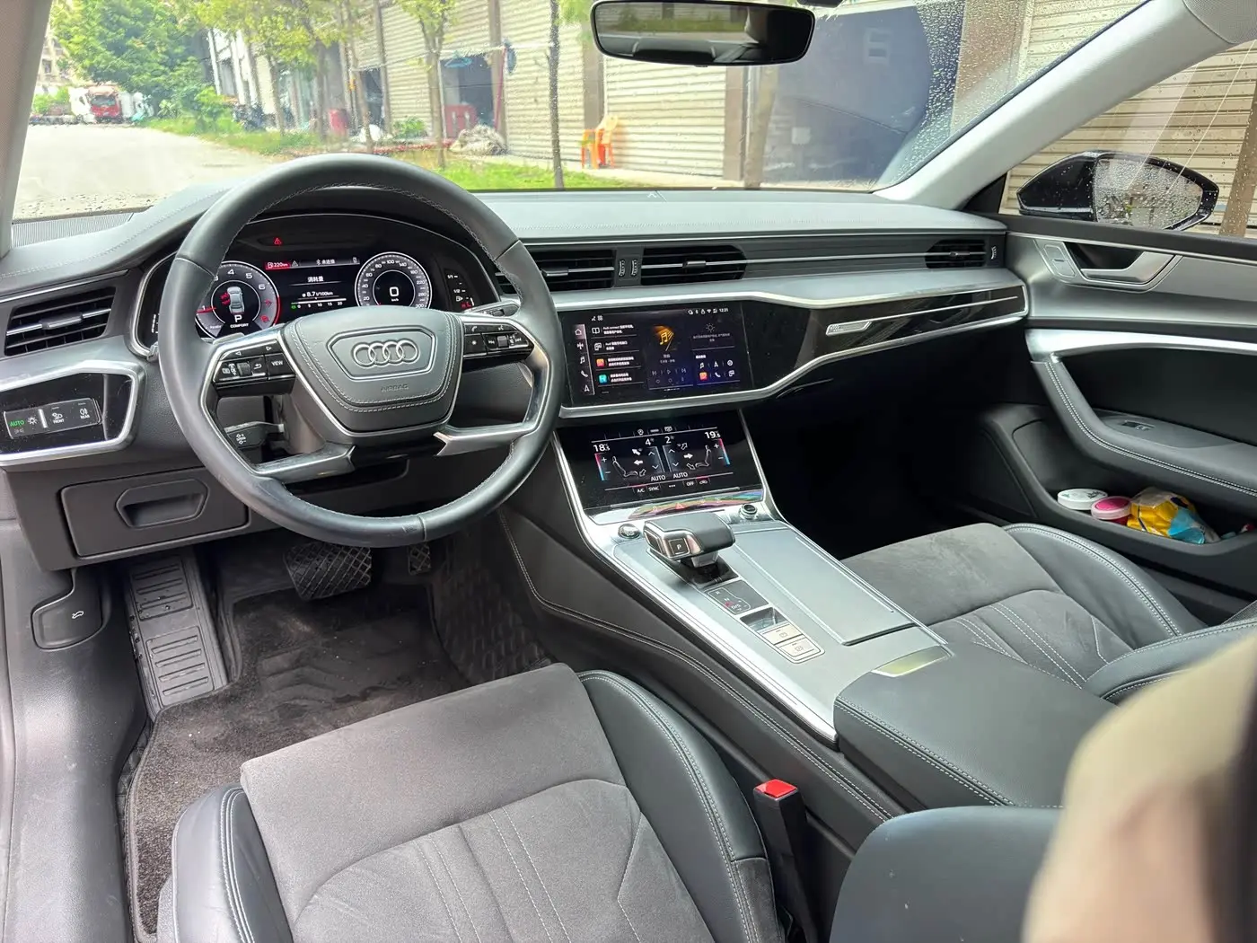 Audi A7L 2025 — Photo 12/20