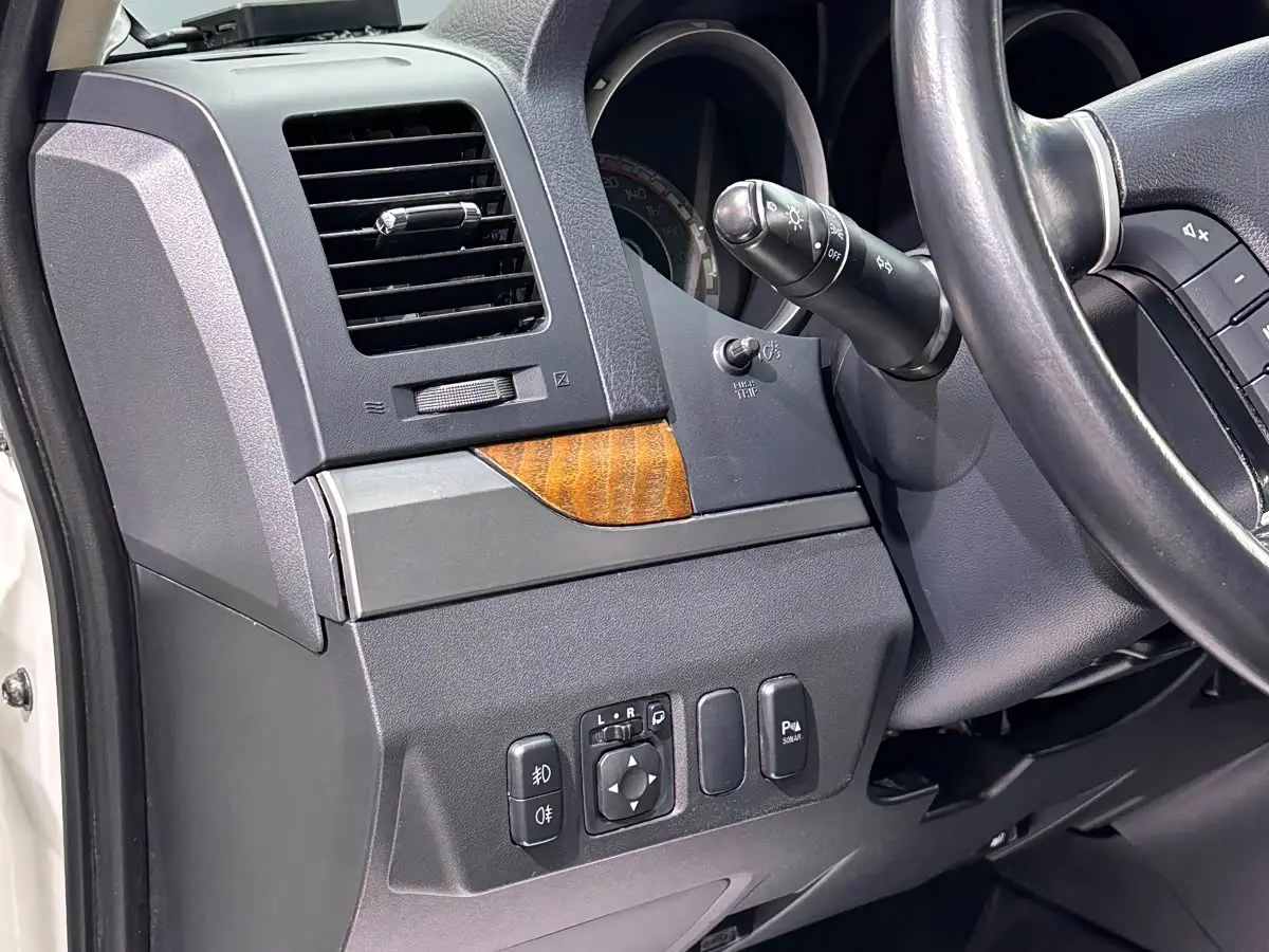 Mitsubishi Pajero 2018 — Фото 12/20