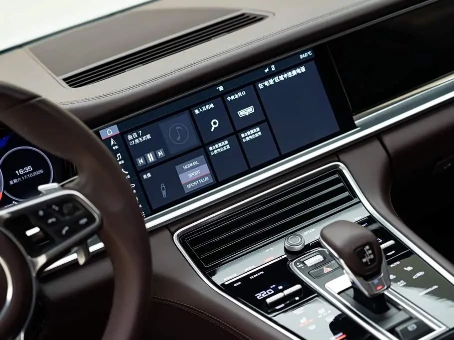 Porsche Panamera 2018 — Şəkil 14/20