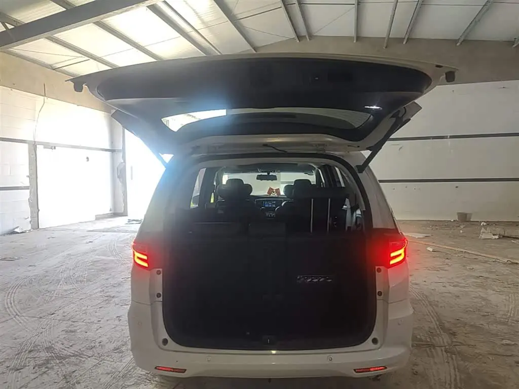 Honda Odyssey 2019 — Photo 19/20