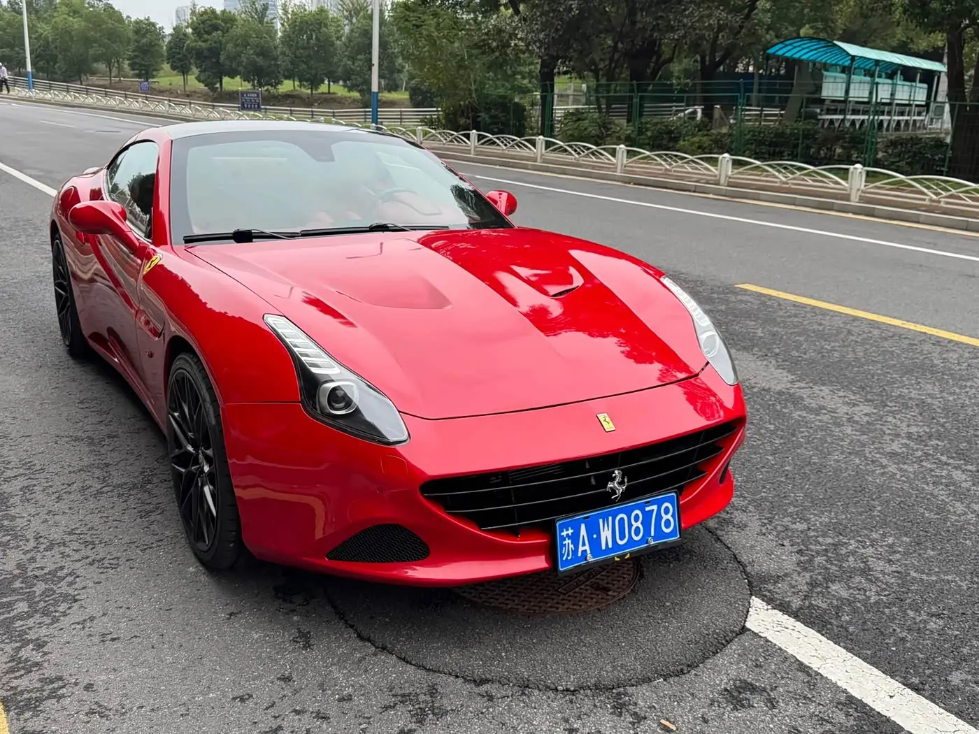 Ferrari California T 2011 — Photo 2/19