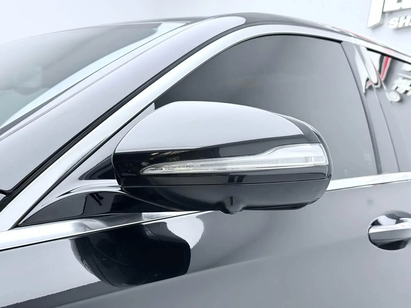 Mercedes-Benz E-Class 2020 — Фото 10/20