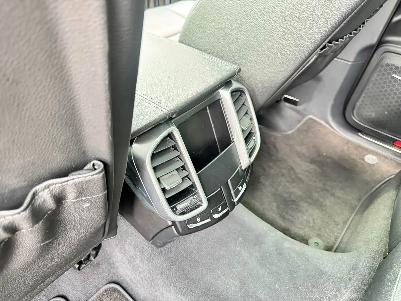 Porsche Cayenne 2013 — Şəkil 11/20