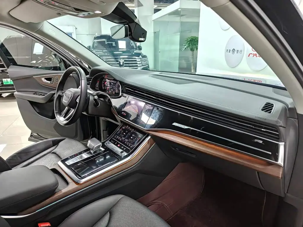 Audi Q7 2024 — Photo 11/20