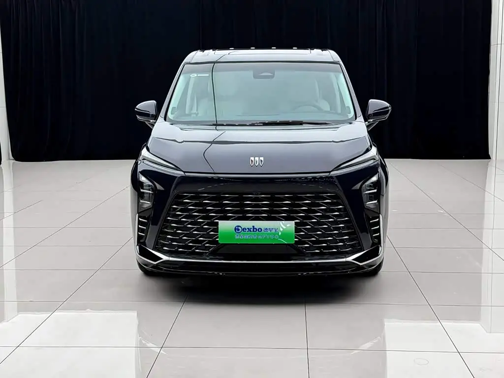 Buick GL8 New Energy 2025 — Photo 2/17