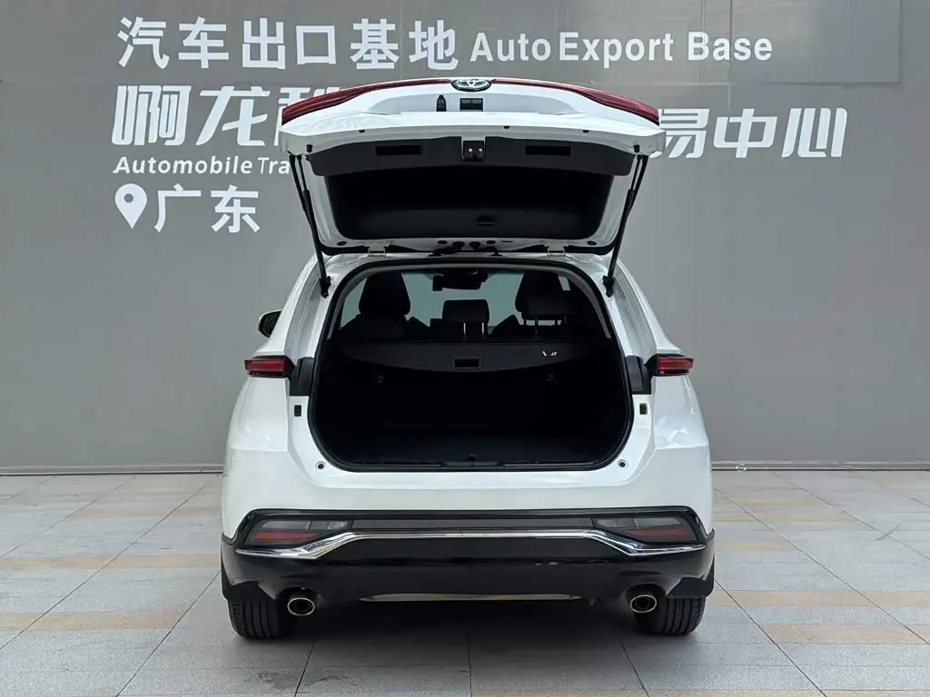 Toyota Venza 2023 — ფოტო 16/20