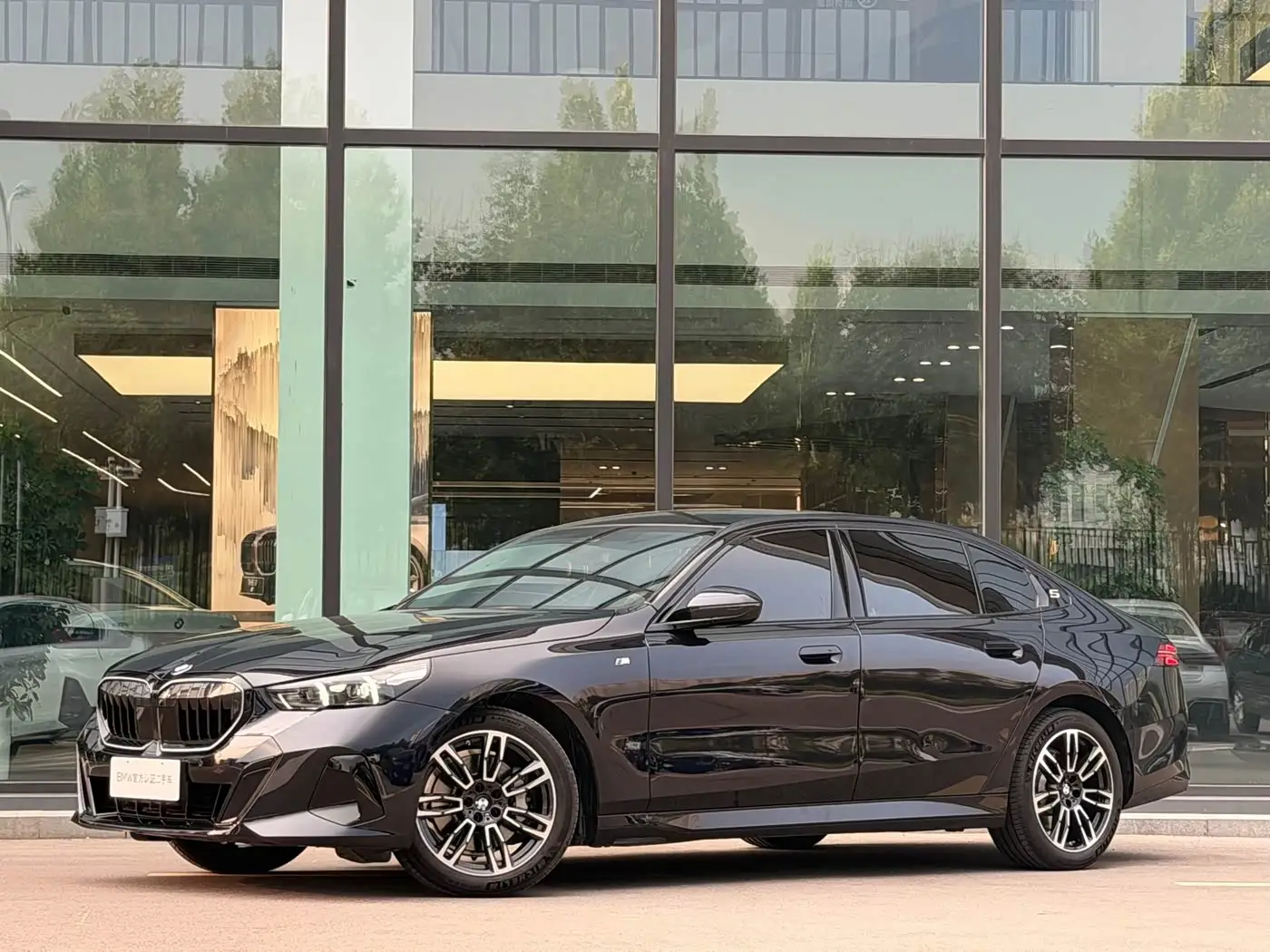 BMW 5 Series, 2025