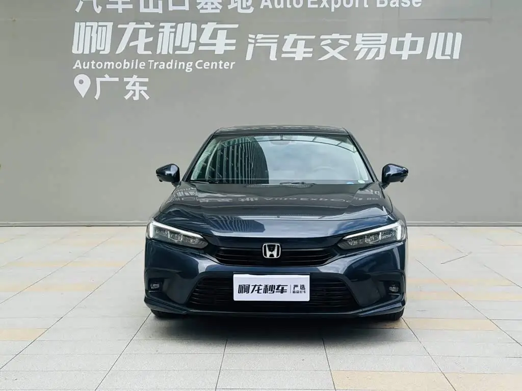 Honda Civic 2024 — Photo 2/20