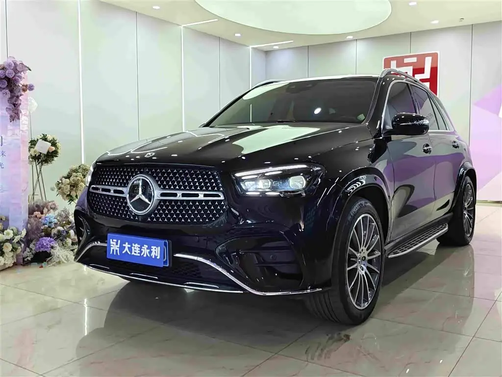 Mercedes-Benz GLE 2024 — Фото 1/18
