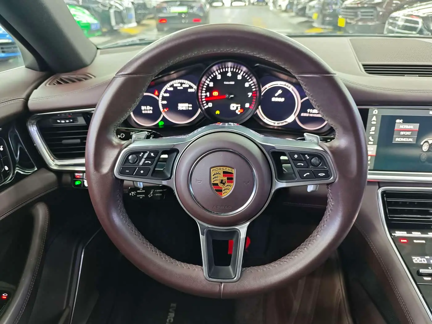 Porsche Panamera 2018 — Şəkil 10/20