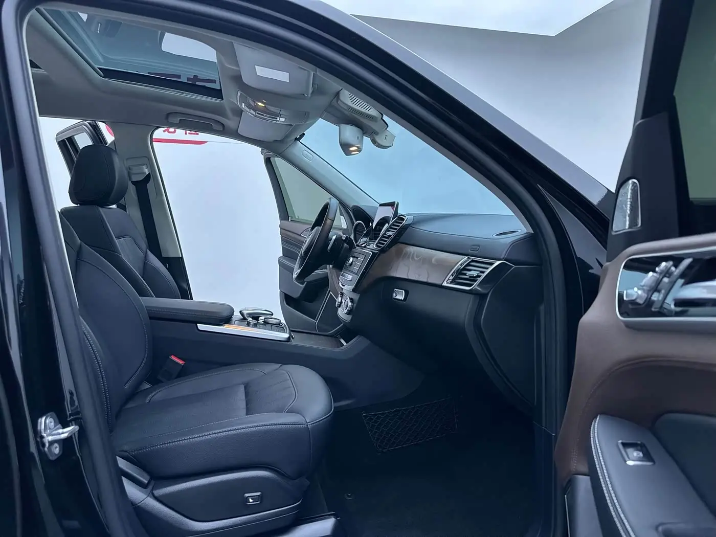 BAIC ORV Beijing Offroad BJ90 2023 — Photo 19/20