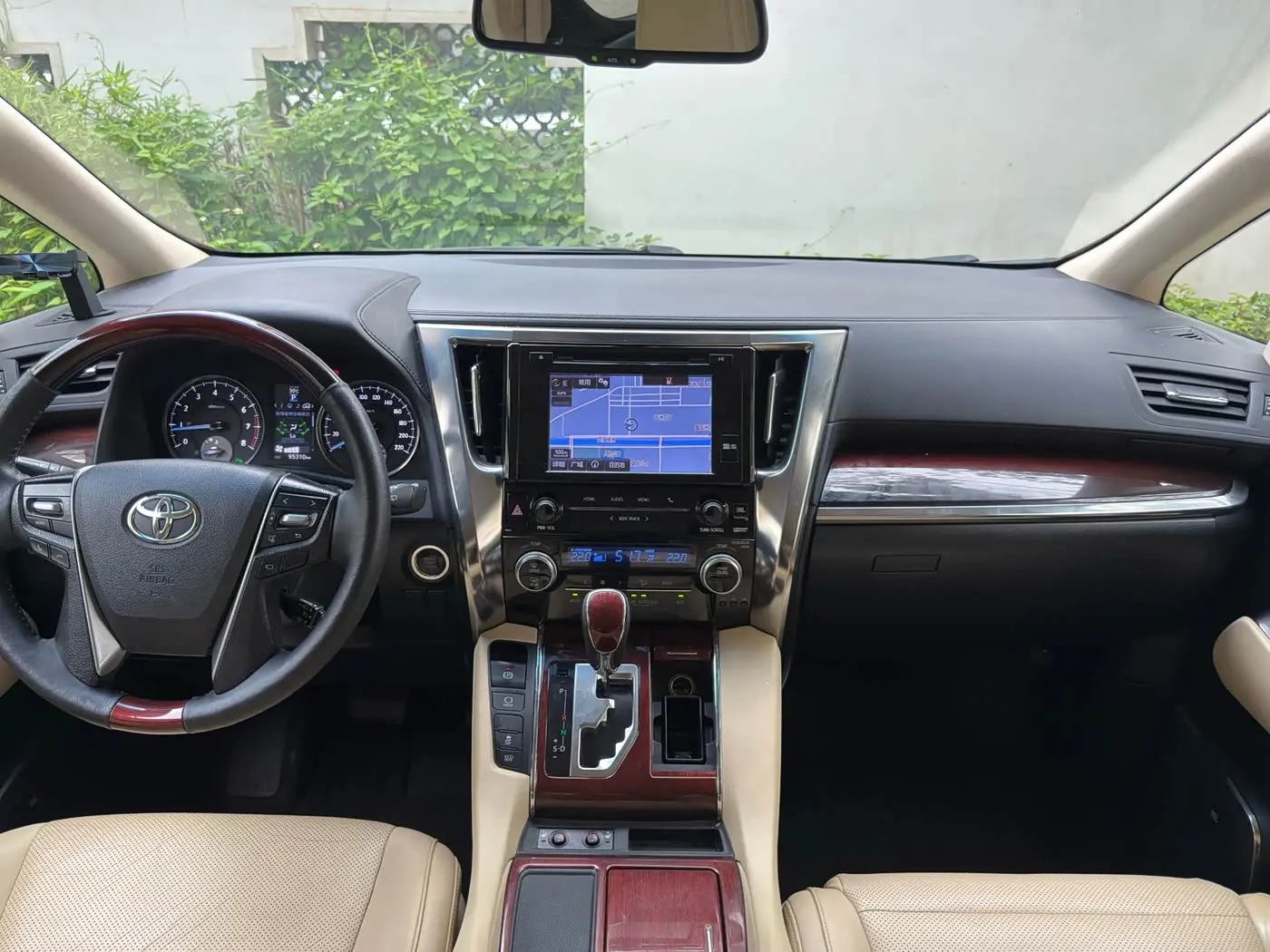 Toyota Alphard 2016 — Фото 9/15