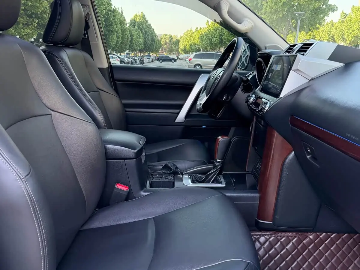 Toyota Prado 2016 — ფოტო 10/12