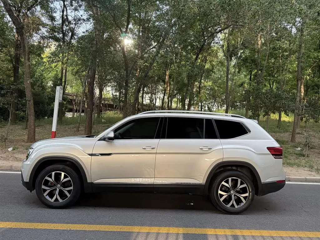 Volkswagen Teramont 2018 — Фото 10/20