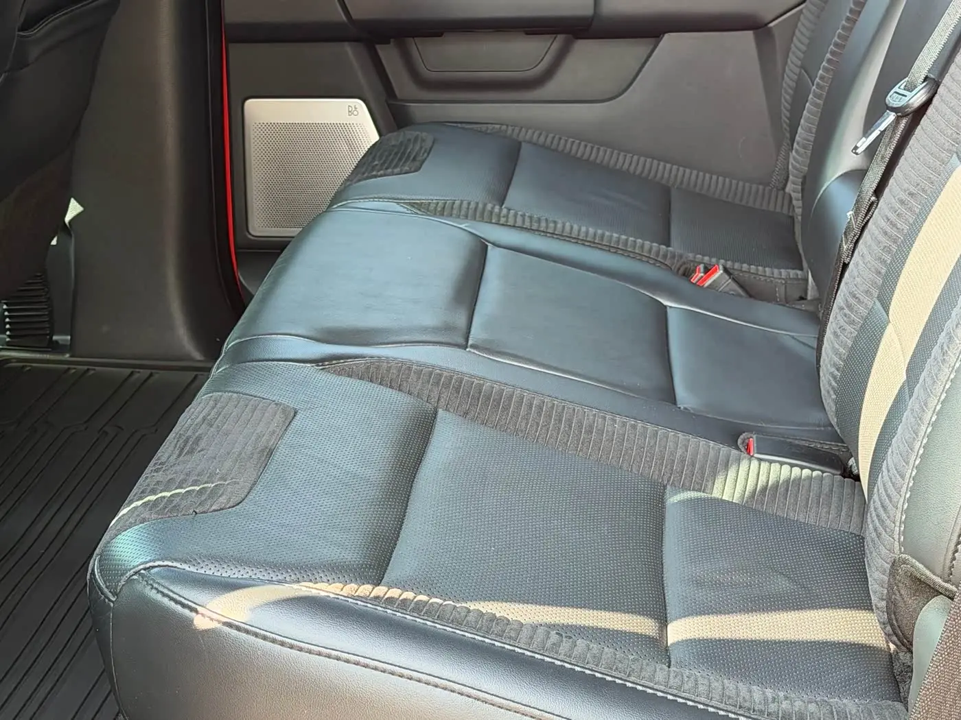 Ford F-150 Raptor 2023 — Photo 14/17