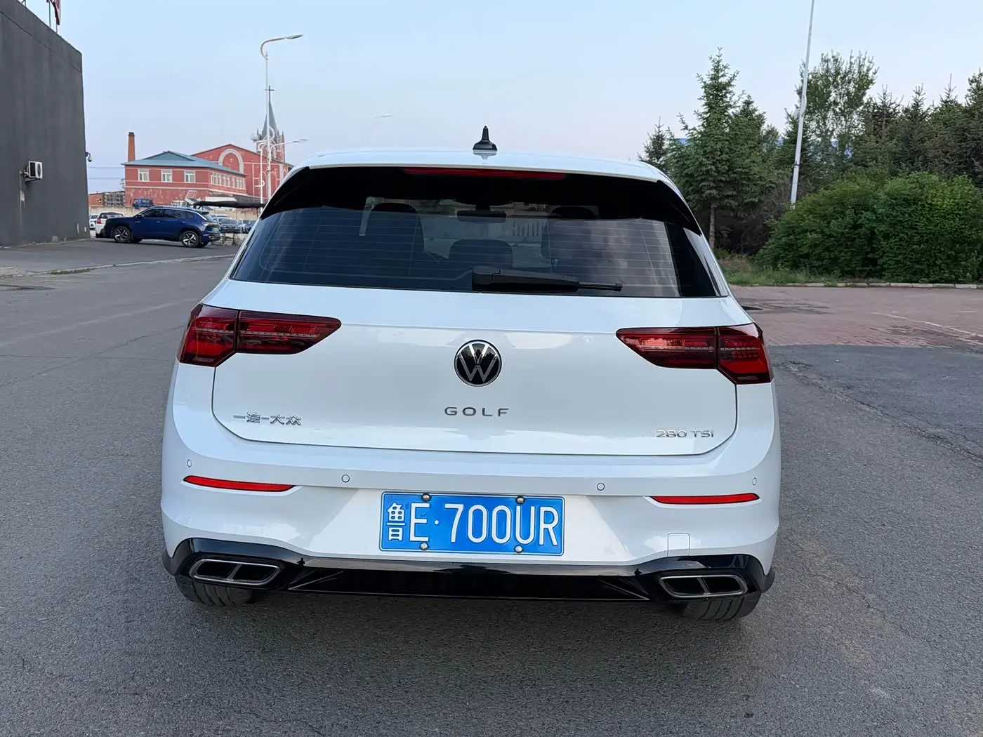 Volkswagen Golf 2022 — ფოტო 5/15
