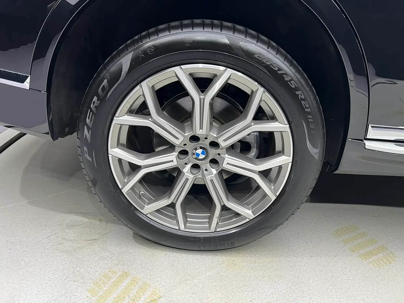 BMW X7 2024 — Фото 16/20