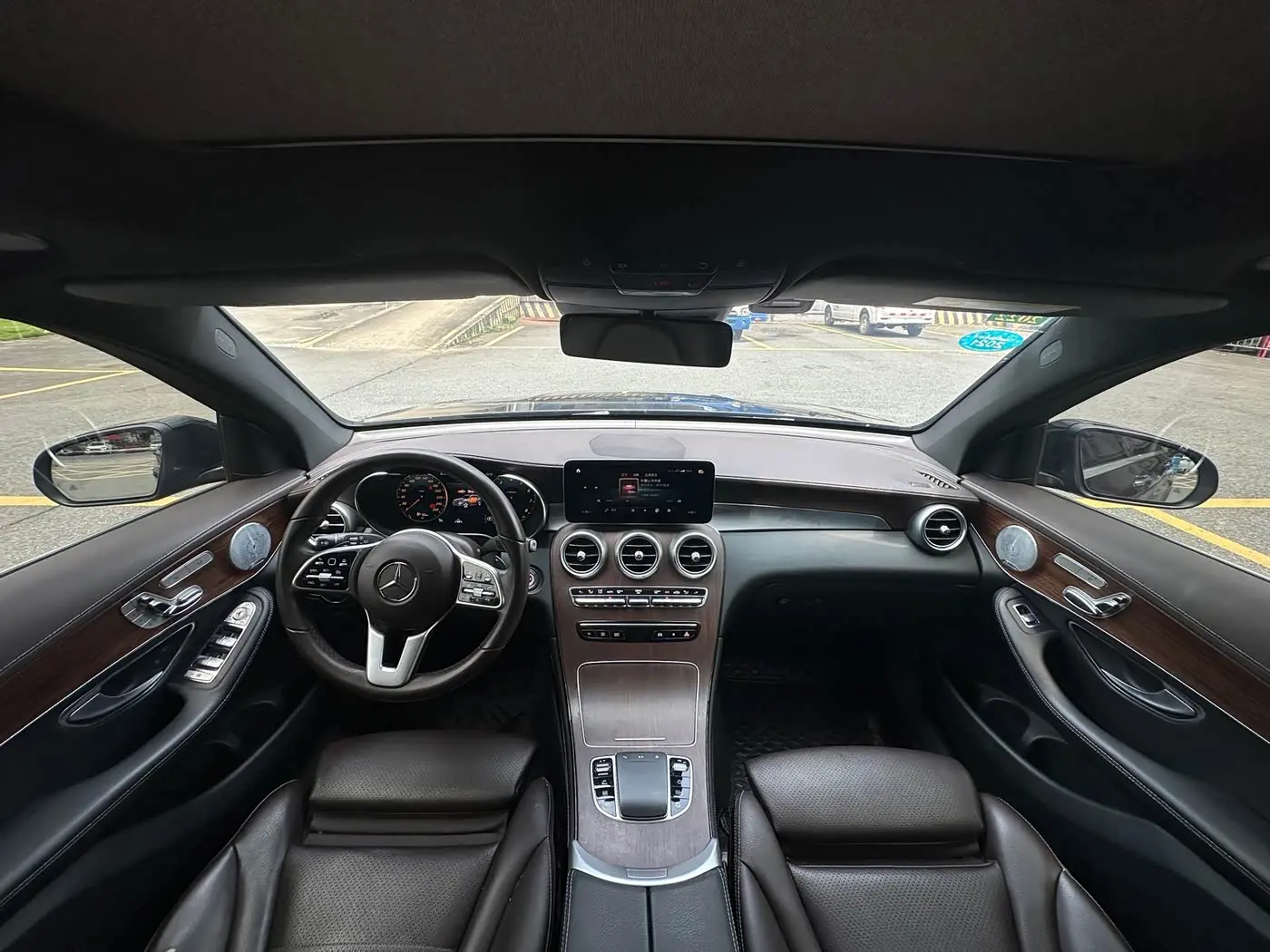 Mercedes-Benz GLC 2020 — Photo 16/20