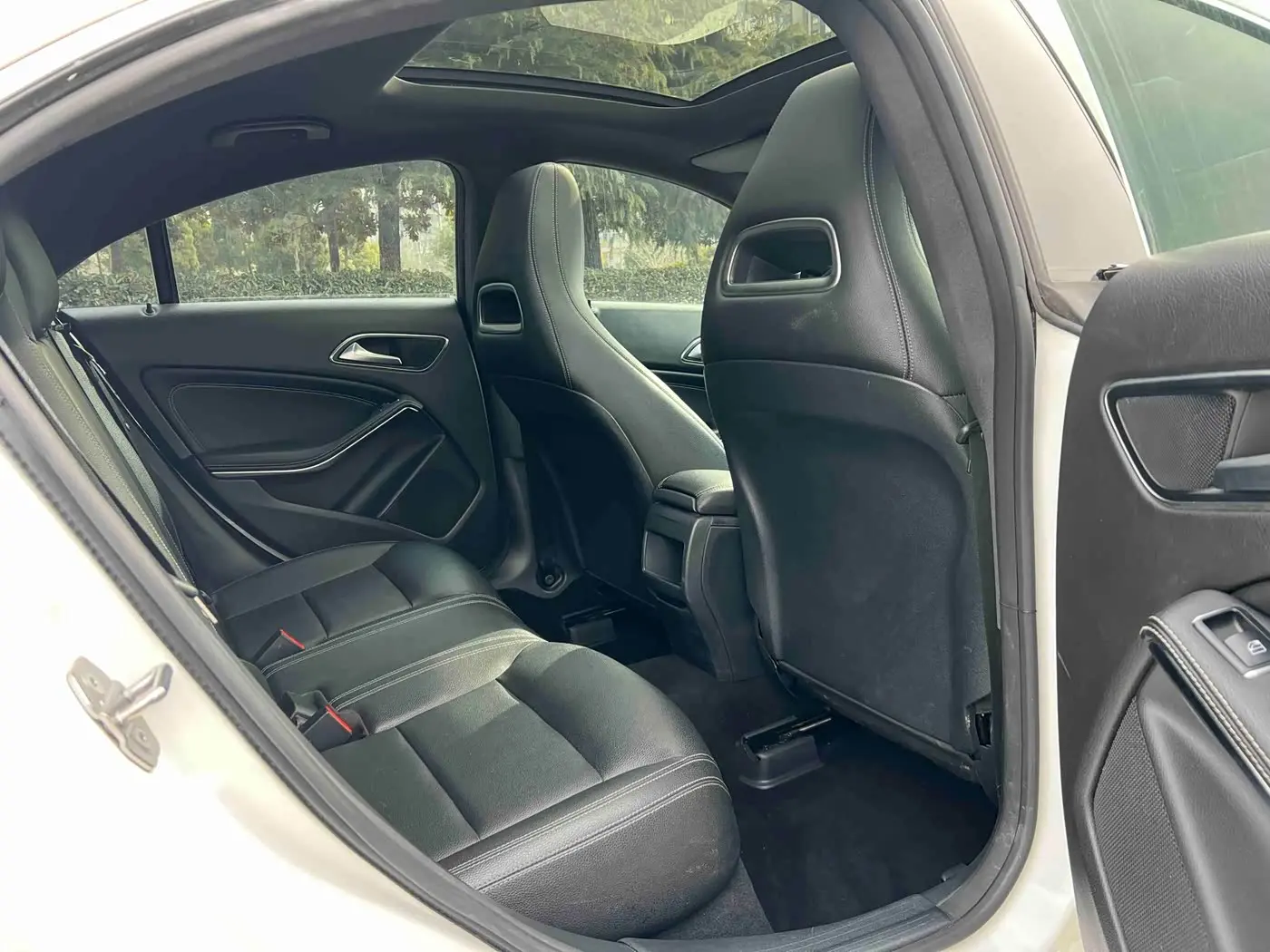 Mercedes-Benz CLA 2018 — Фото 12/15