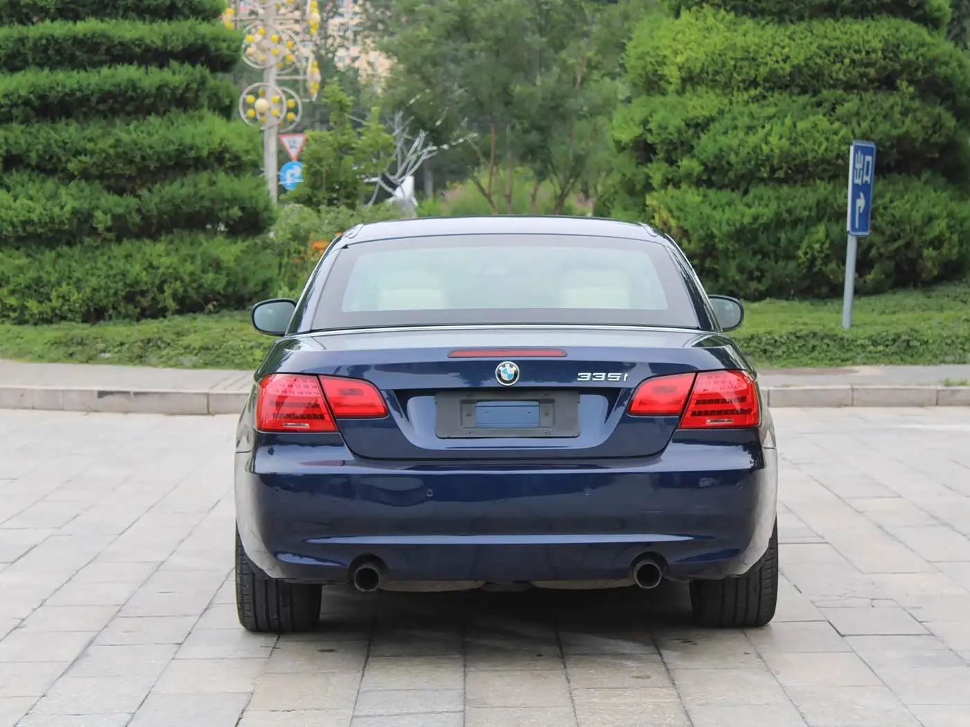 BMW 3 Series 2010 — Şəkil 8/20