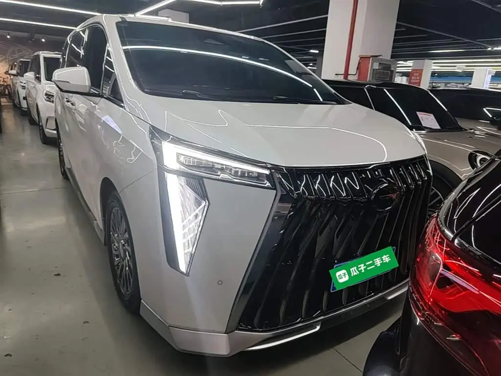 GAC Trumpchi Trumpchi M8 2023 — Photo 4/20