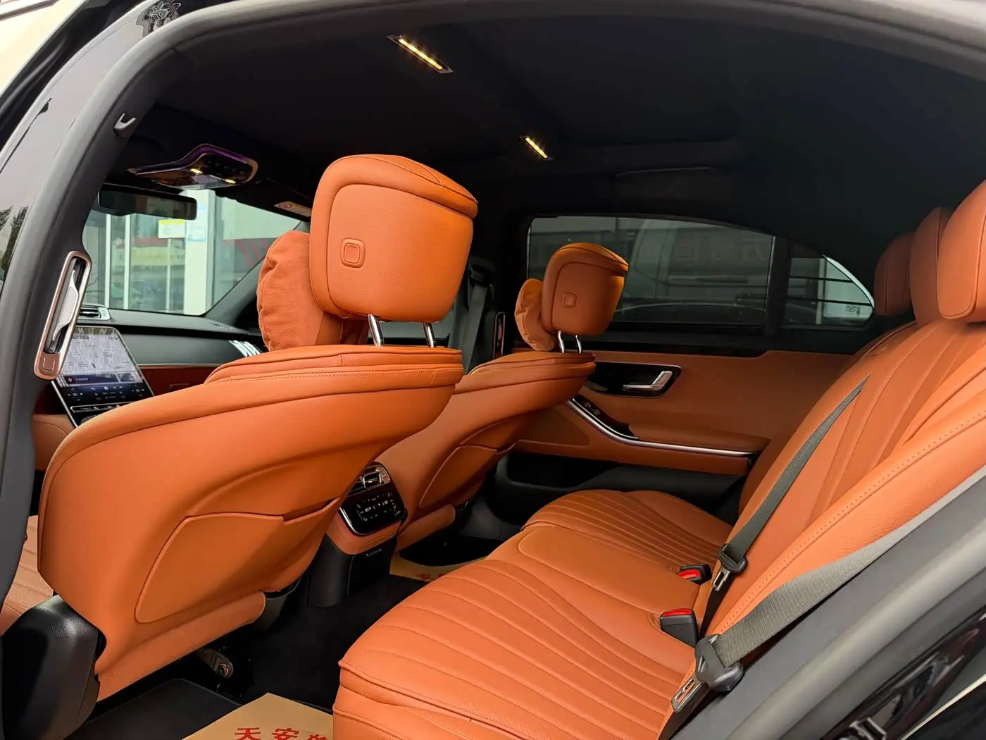 Mercedes-Benz S-Class 2025 — Фото 10/12