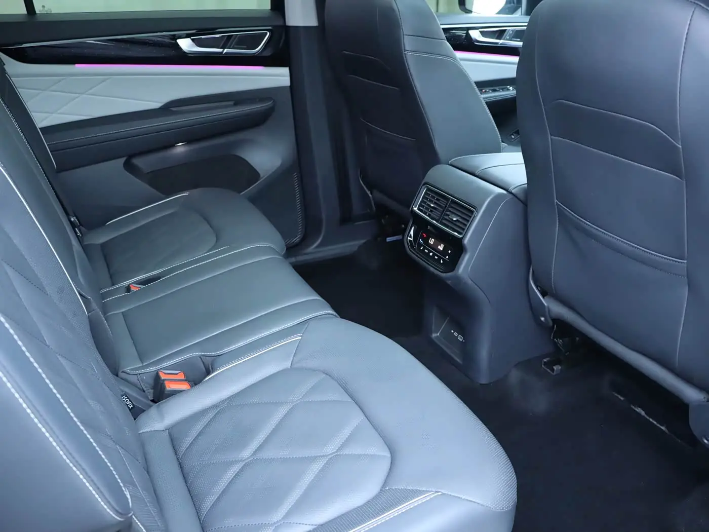 Volkswagen Teramont 2023 — Photo 14/20