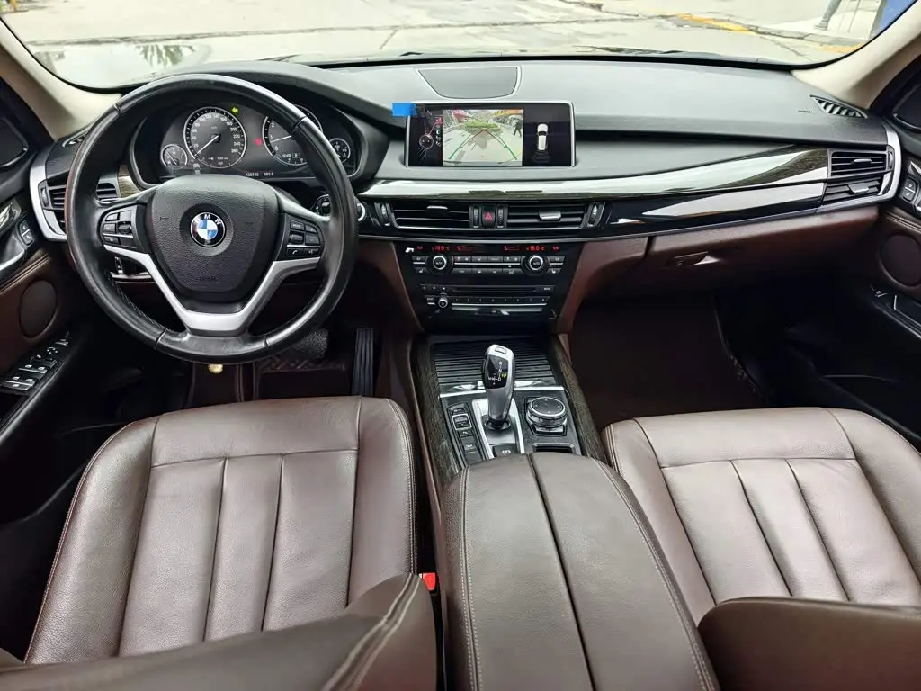 BMW X5 2016 — Photo 12/20